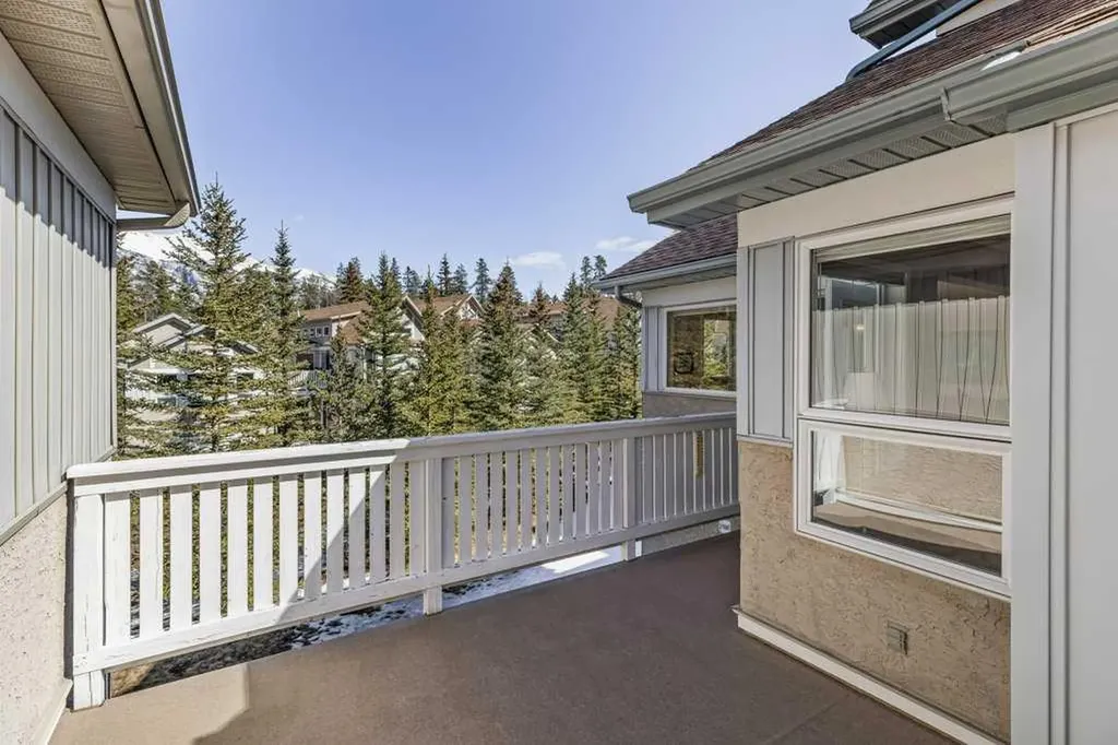 127 Carey Canmore AB T1W 2R3