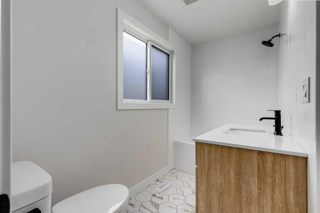 41 Alpine Crescent SE Airdrie AB T4B 1K9