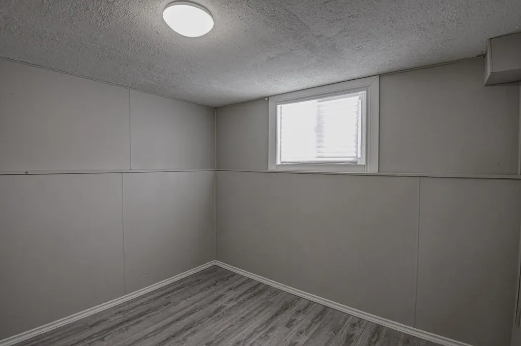 8408 Berkley Road NW Calgary AB T3K 1B4