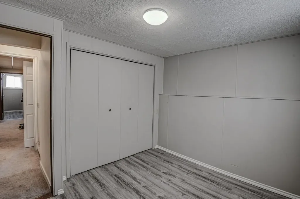 8408 Berkley Road NW Calgary AB T3K 1B4