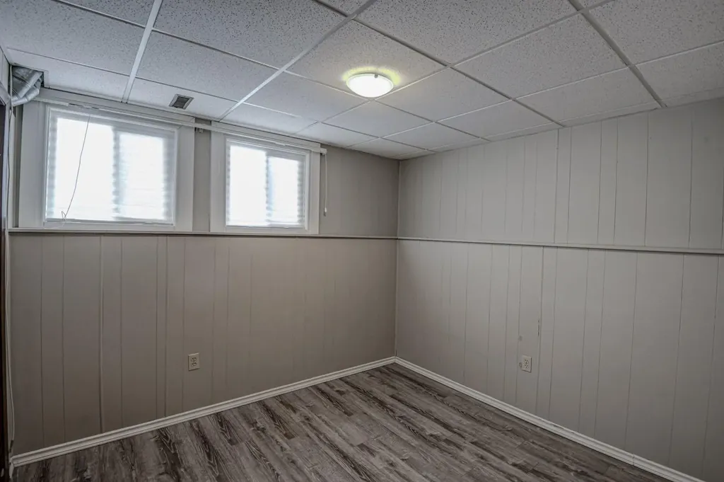 8408 Berkley Road NW Calgary AB T3K 1B4