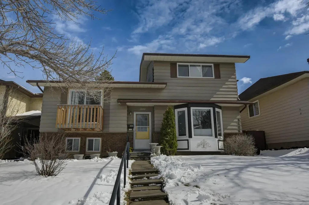 8408 Berkley Road NW Calgary AB T3K 1B4