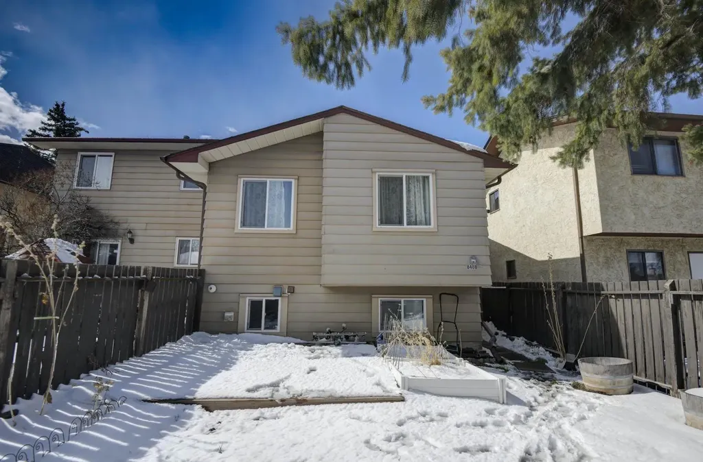 8408 Berkley Road NW Calgary AB T3K 1B4