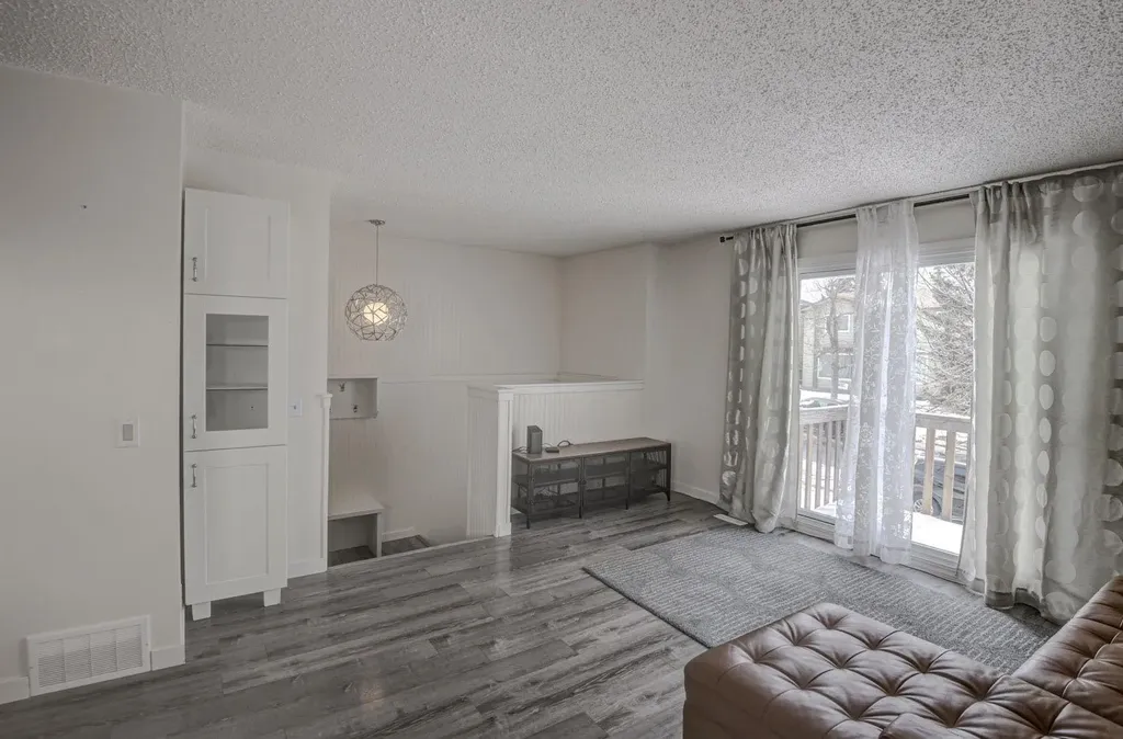 8408 Berkley Road NW Calgary AB T3K 1B4