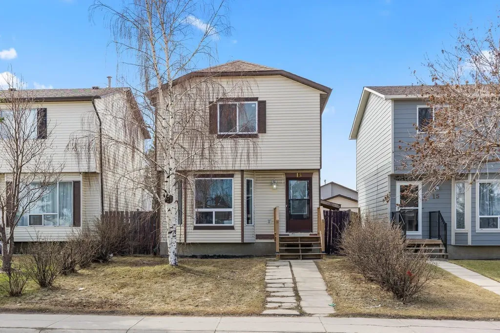 13 Martindale Boulevard NE Calgary AB t3j2t8