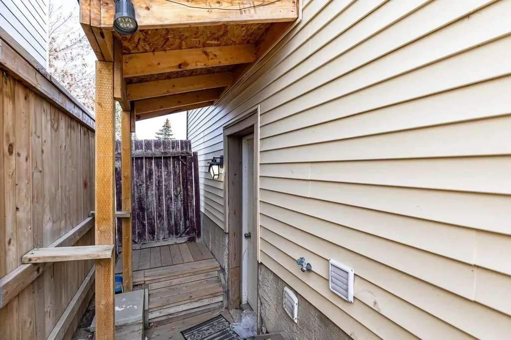 13 Martindale Boulevard NE Calgary AB t3j2t8