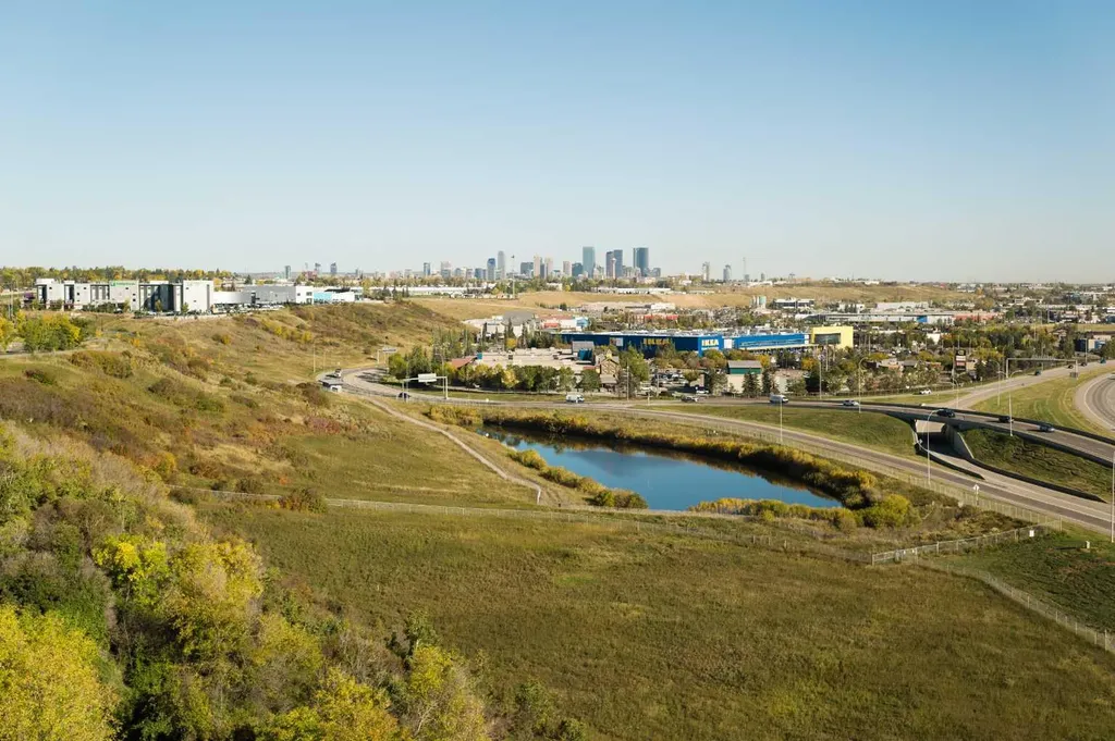 9400 Blackfoot Trail SE Calgary AB T2J 0T2