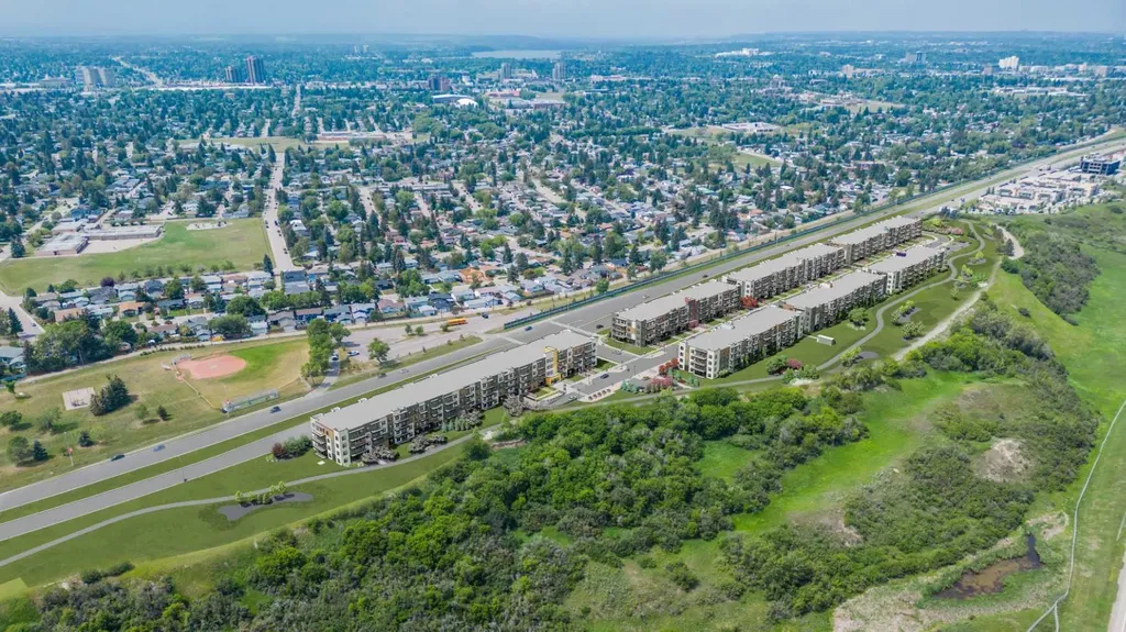 9400 Blackfoot Trail SE Calgary AB T2J 0T2