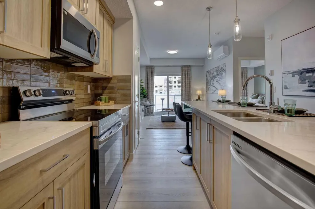 9400 Blackfoot Trail SE Calgary AB T2J 0T2