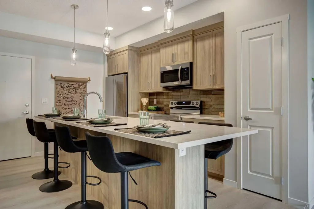 9400 Blackfoot Trail SE Calgary AB T2J 0T2