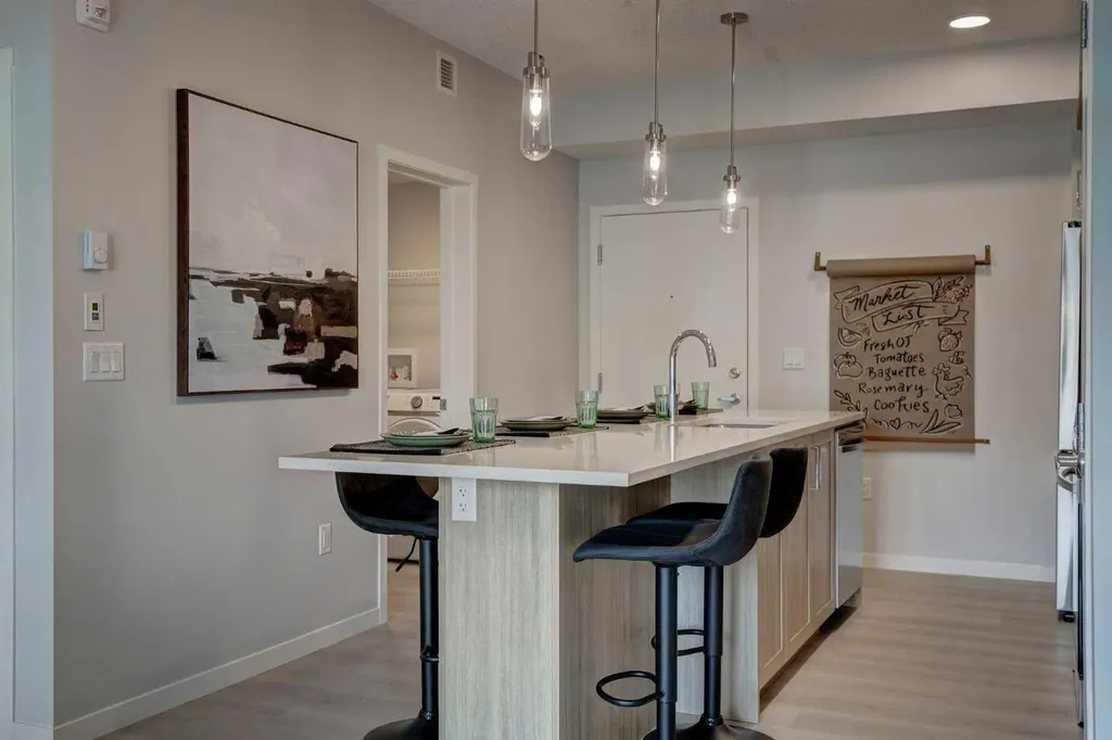 9400 Blackfoot Trail SE Calgary AB T2J 0T2