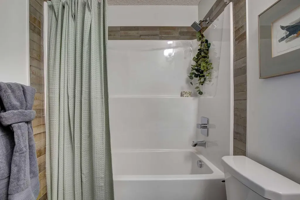 9400 Blackfoot Trail SE Calgary AB T2J 0T2