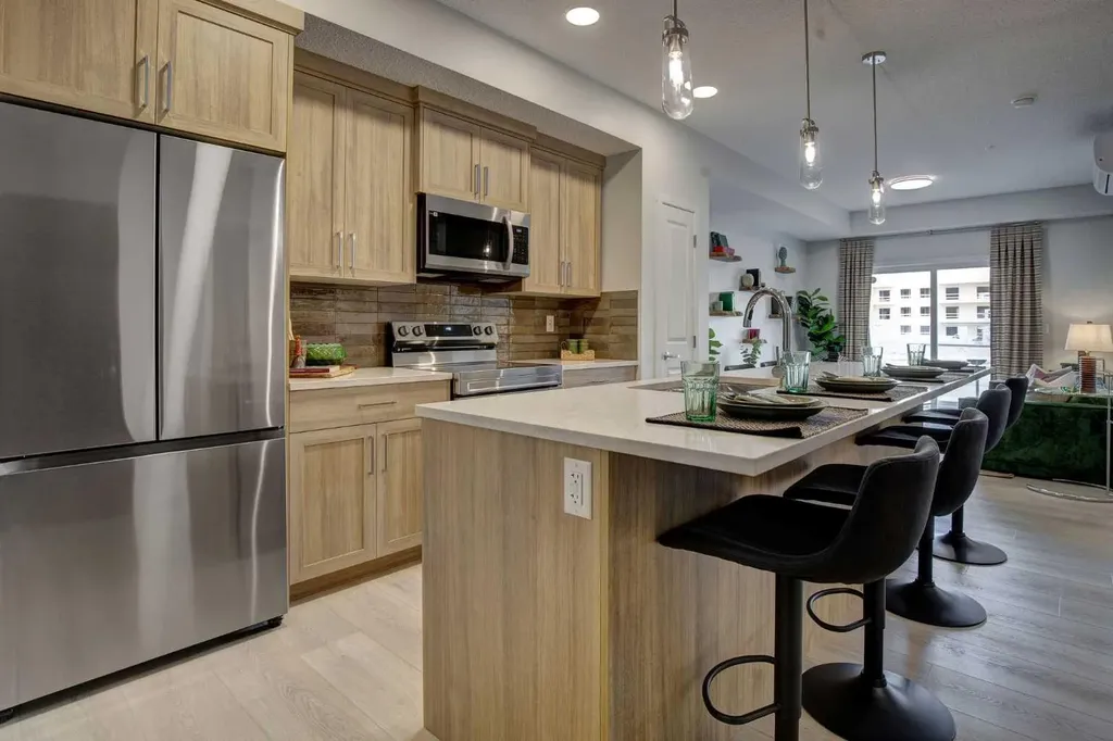 9400 Blackfoot Trail SE Calgary AB T2J 0T2
