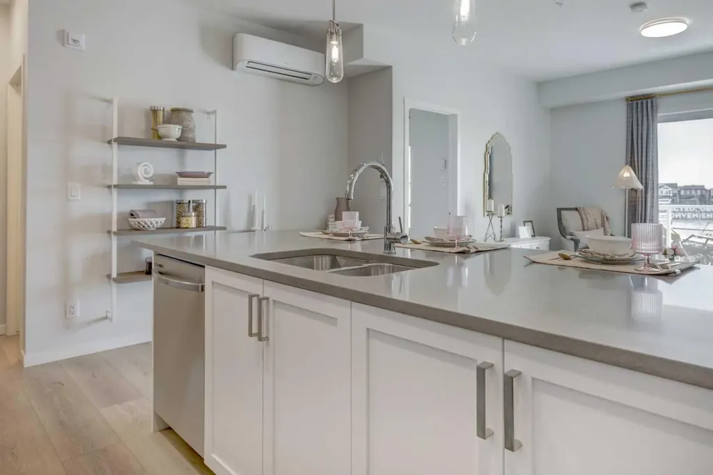 15126 37 Street SW Calgary AB T2Y 0R7