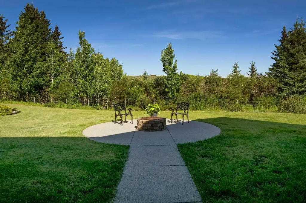 254069 Towers Trail Rural Rocky View County AB T4C 2A3