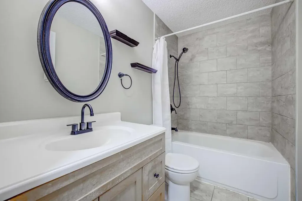 171 Erin Woods Drive SE Calgary AB T2B 2V7