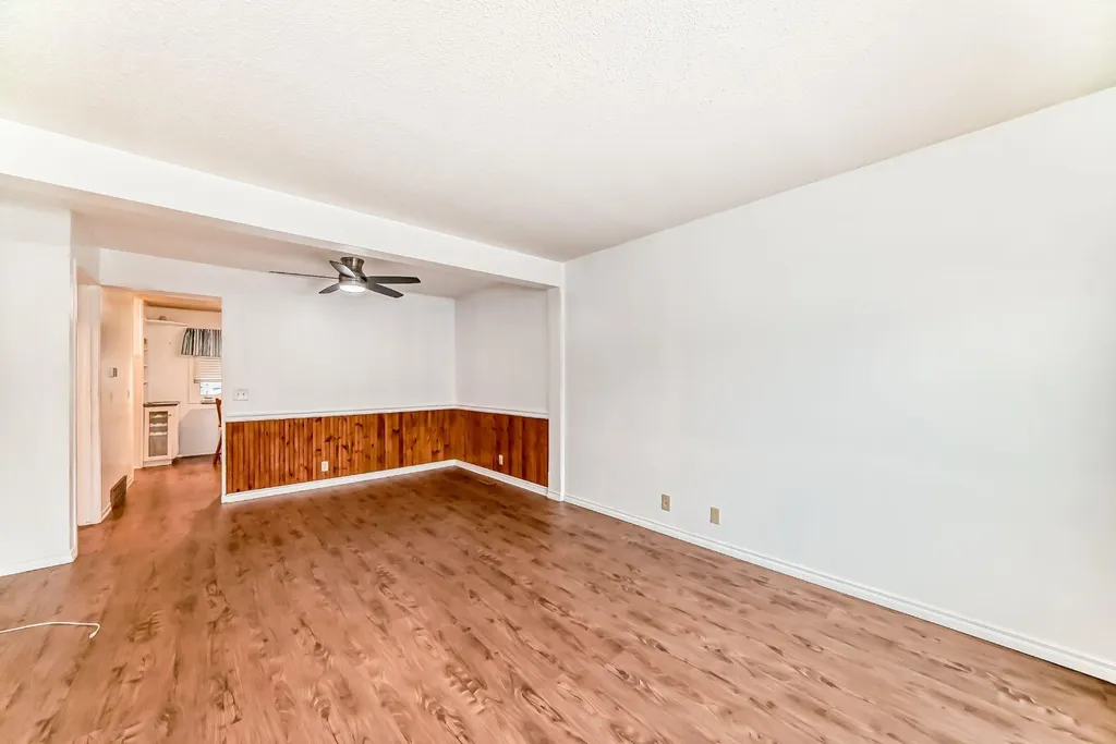 255 Falshire Way NE Calgary AB T3J 2B3