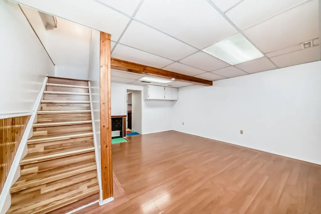 255 Falshire Way NE Calgary AB T3J 2B3