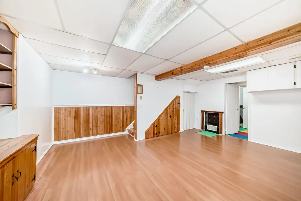 255 Falshire Way NE Calgary AB T3J 2B3
