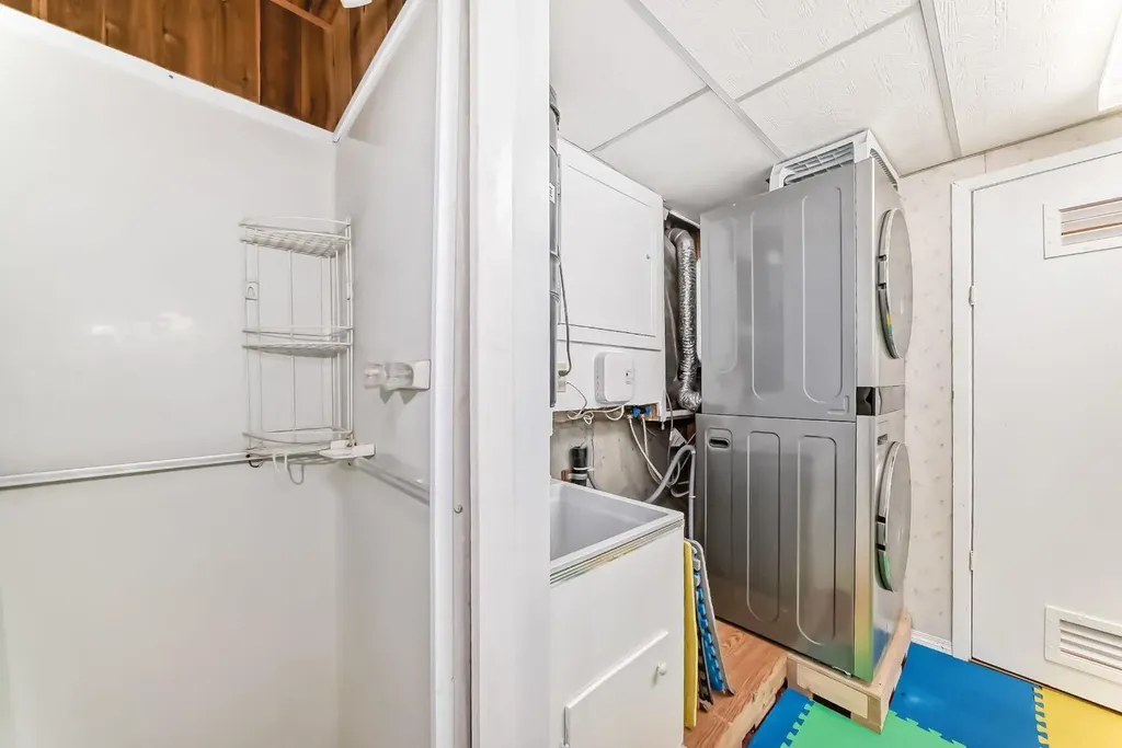 255 Falshire Way NE Calgary AB T3J 2B3