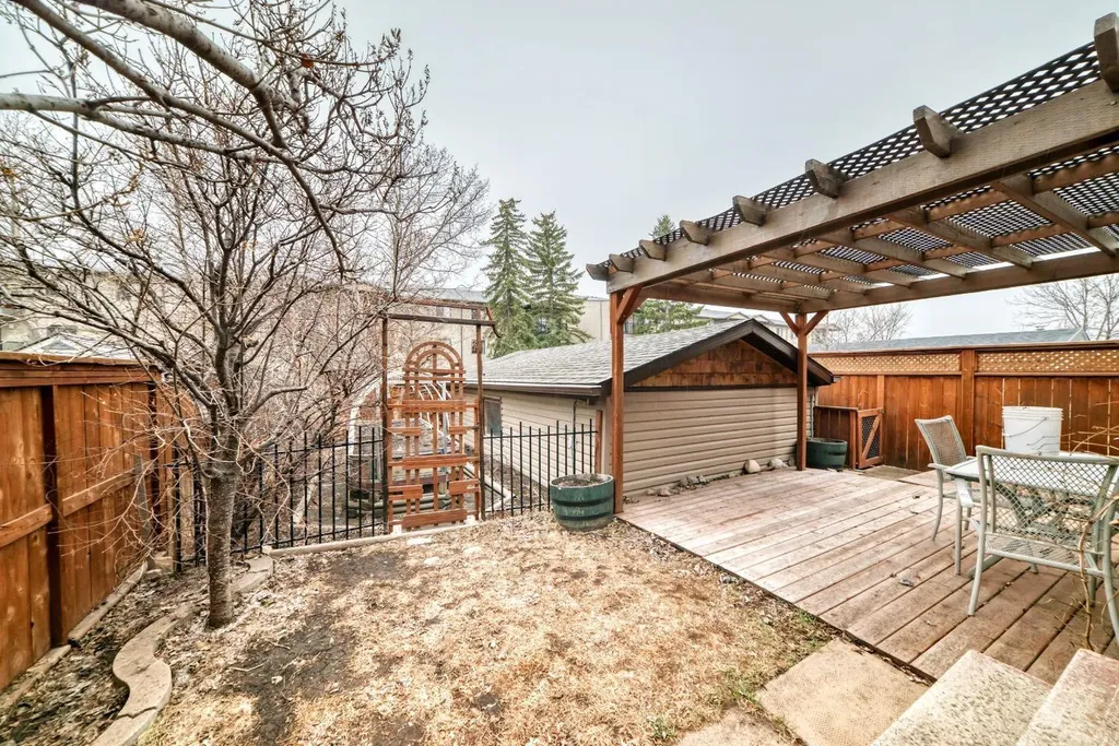 255 Falshire Way NE Calgary AB T3J 2B3