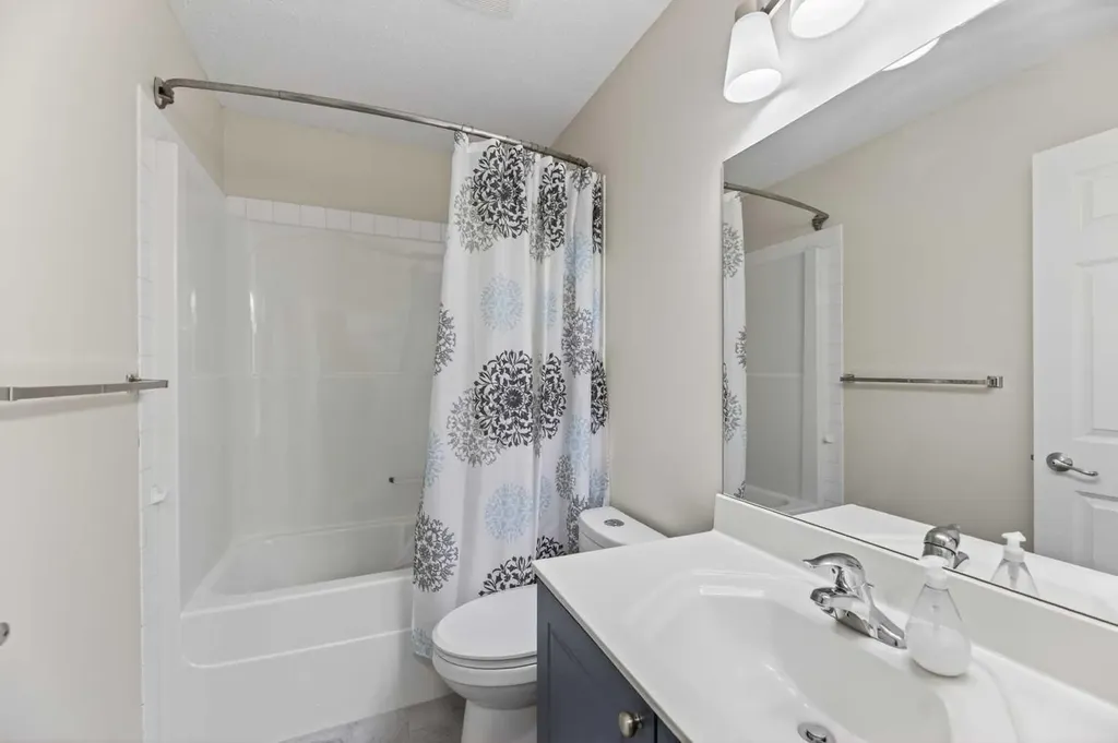 8474 Saddleridge Drive NE Calgary AB T3J5H8