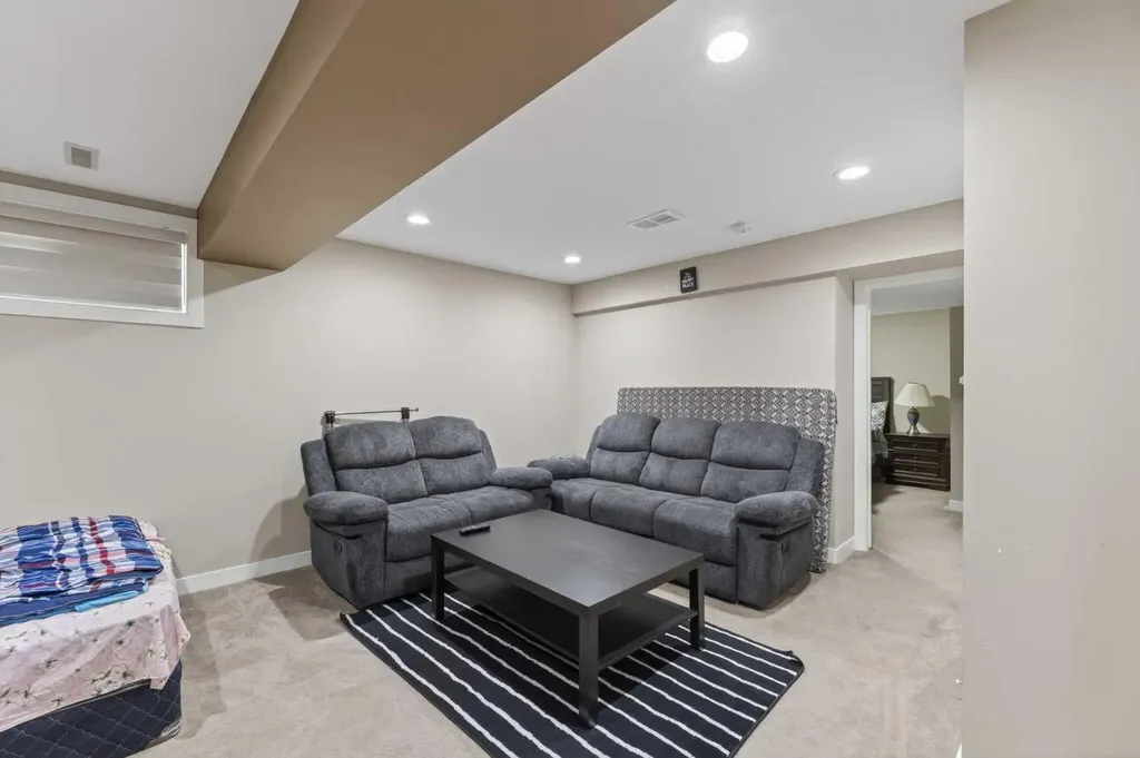 8474 Saddleridge Drive NE Calgary AB T3J5H8