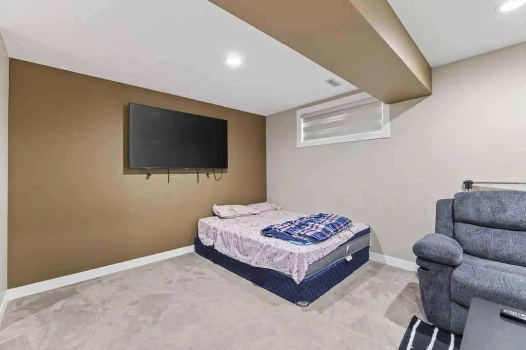 8474 Saddleridge Drive NE Calgary AB T3J5H8