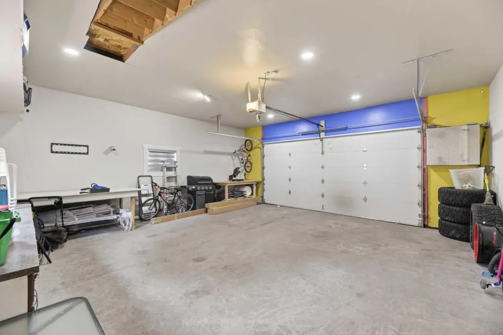 8474 Saddleridge Drive NE Calgary AB T3J5H8
