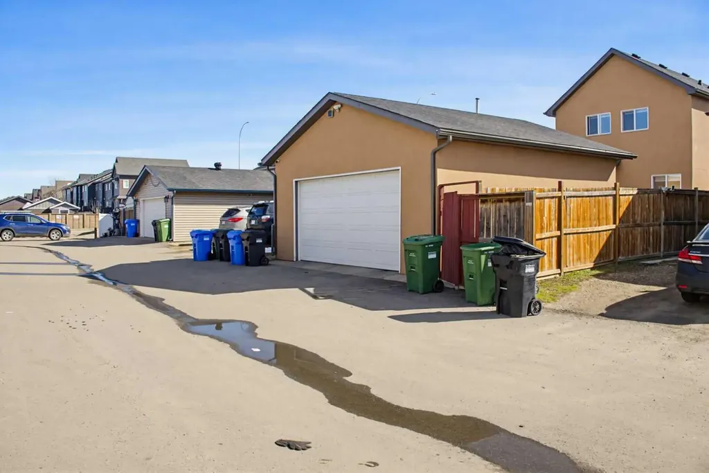 8474 Saddleridge Drive NE Calgary AB T3J5H8