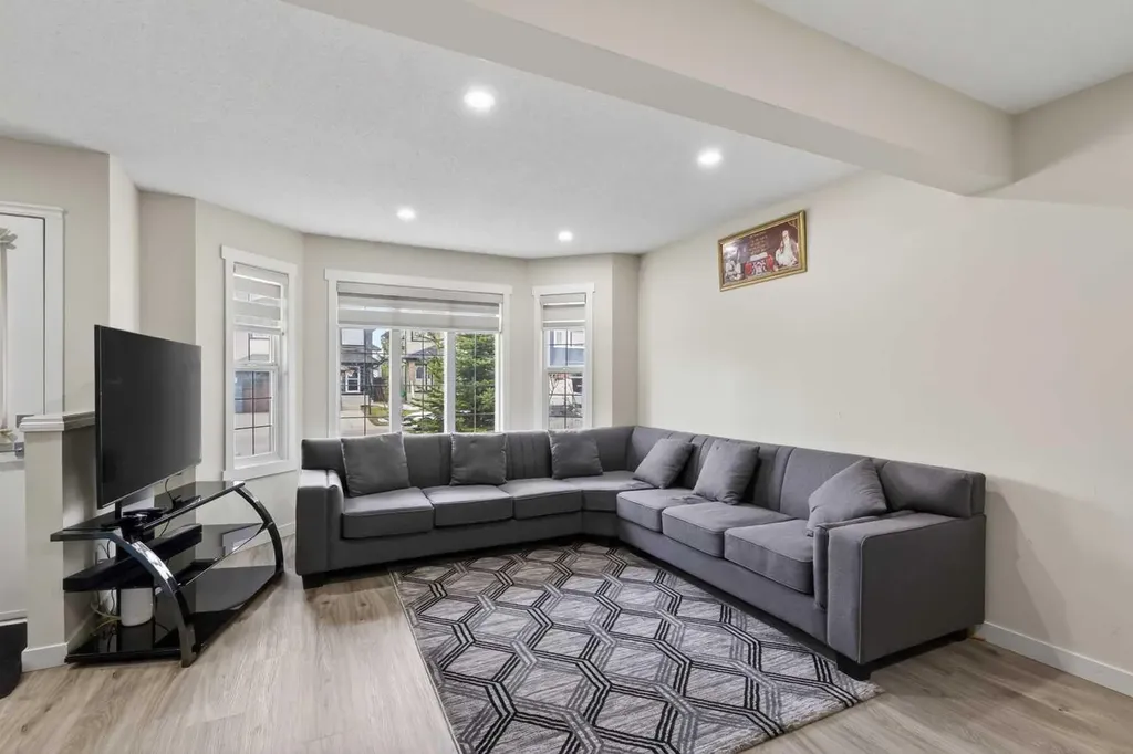 8474 Saddleridge Drive NE Calgary AB T3J5H8