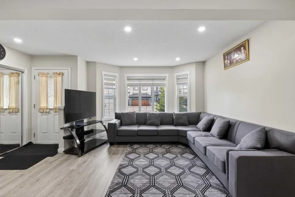 8474 Saddleridge Drive NE Calgary AB T3J5H8
