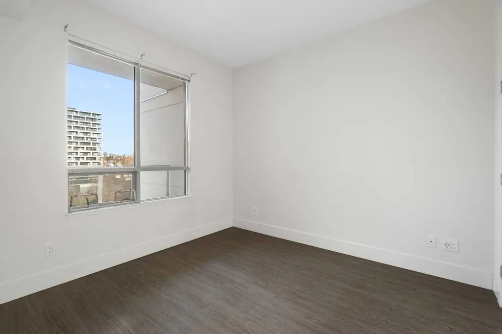 38 9 Street NE Calgary AB T2E7X9