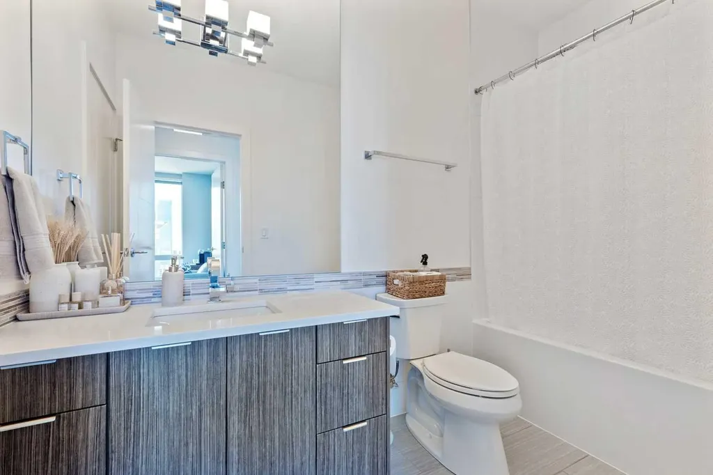 930 6 Avenue SW Calgary AB T2P1J3