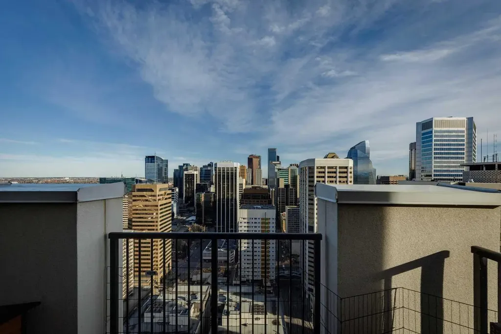 930 6 Avenue SW Calgary AB T2P1J3