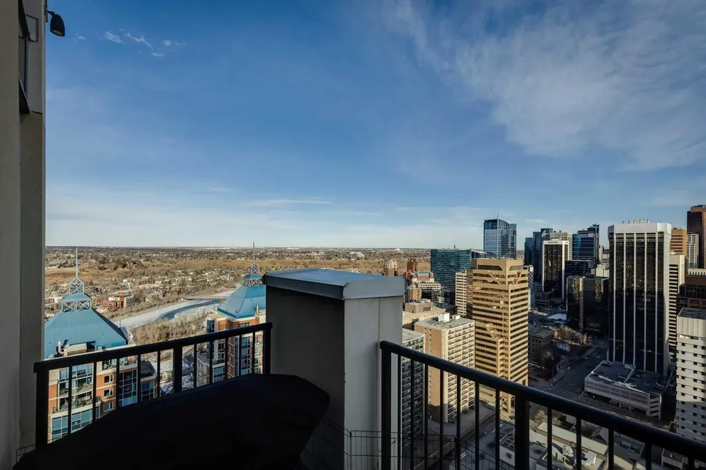 930 6 Avenue SW Calgary AB T2P1J3