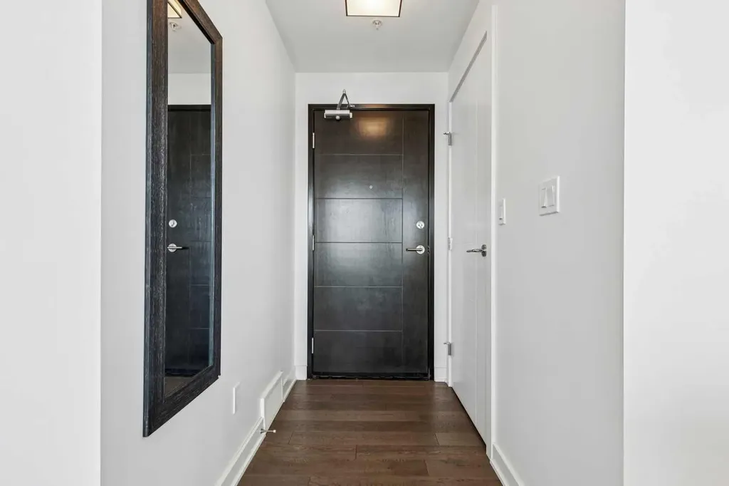 930 6 Avenue SW Calgary AB T2P1J3