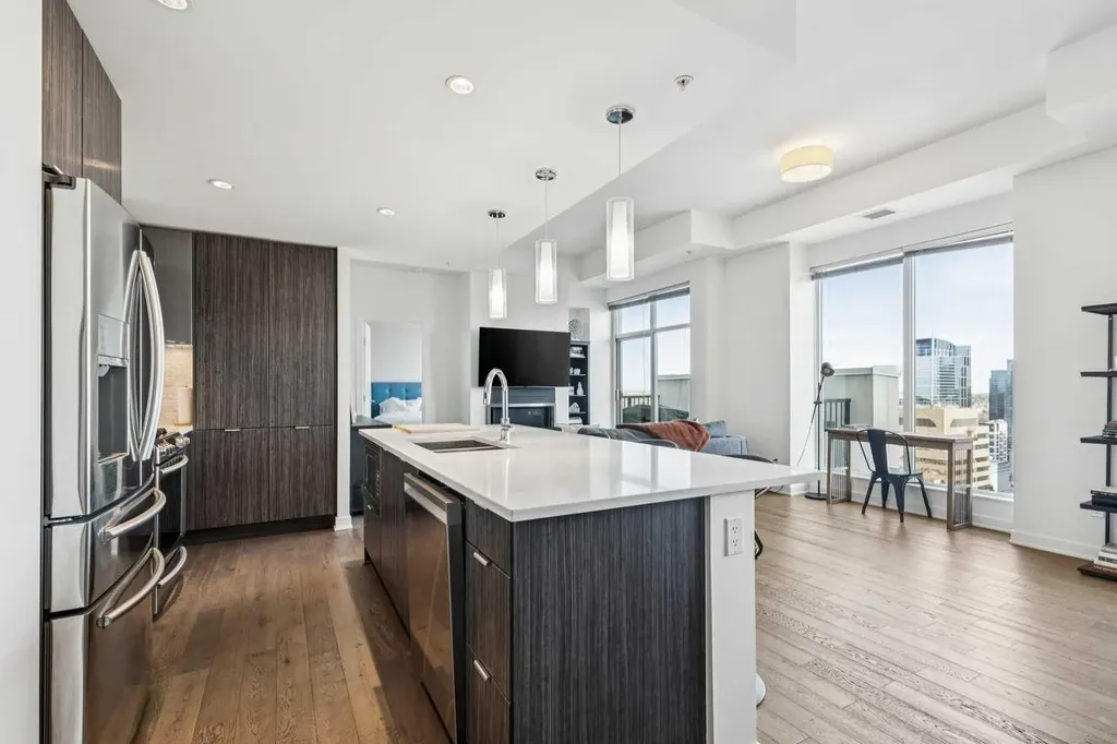 930 6 Avenue SW Calgary AB T2P1J3