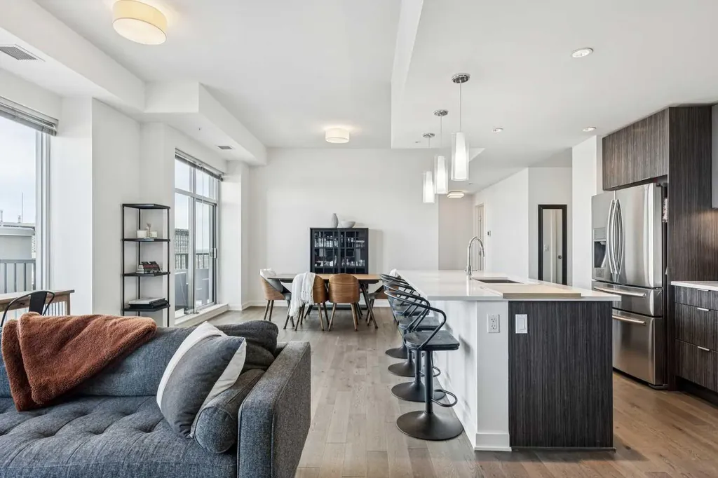930 6 Avenue SW Calgary AB T2P1J3