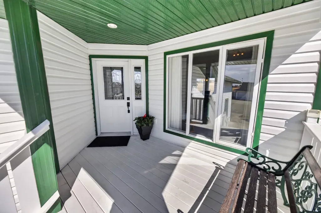 505 1 Street NW Linden AB T0M1J0