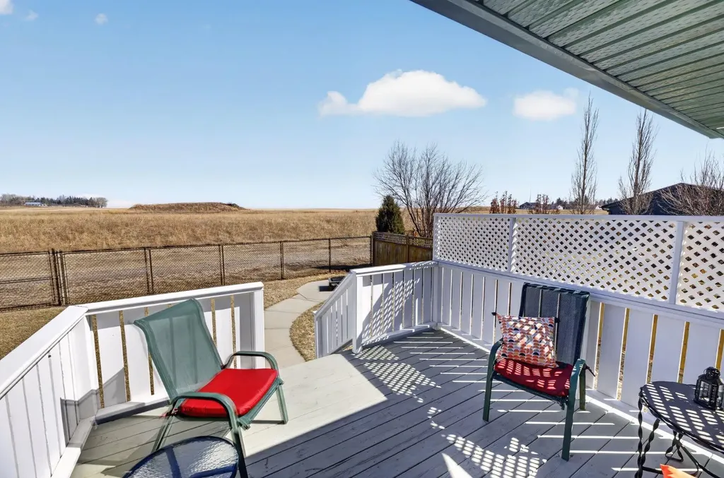 505 1 Street NW Linden AB T0M1J0
