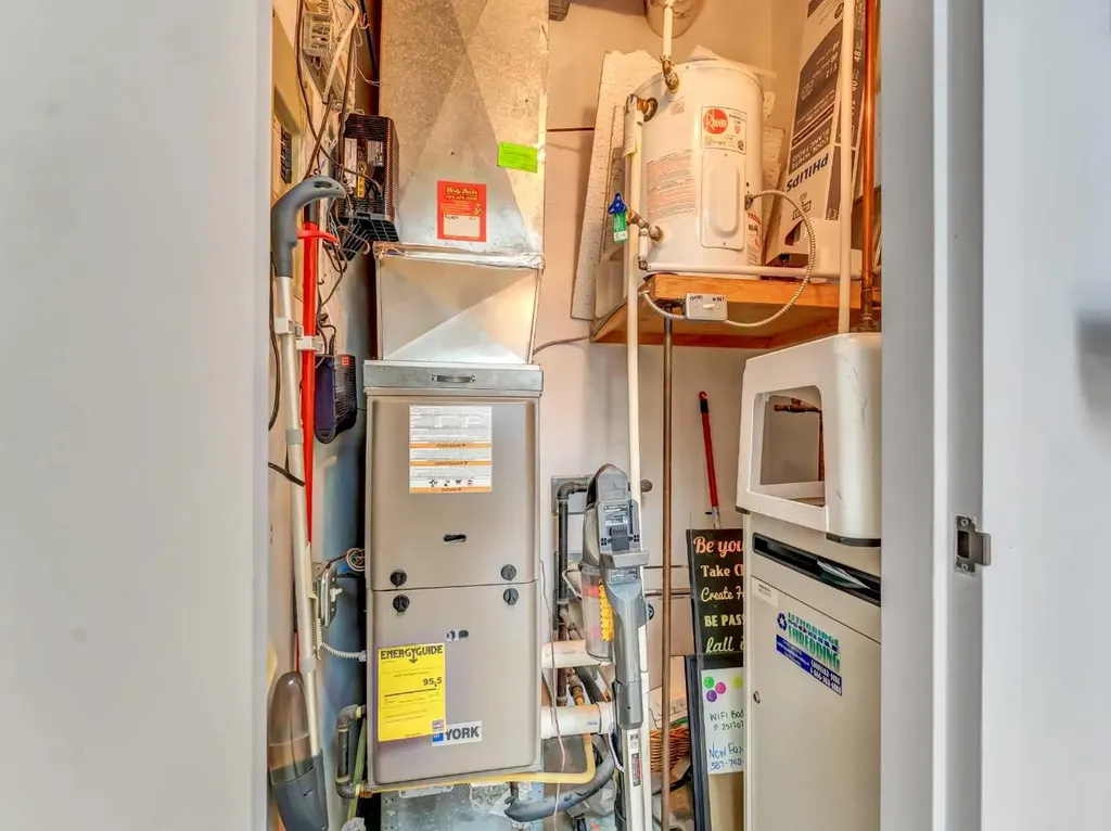 809 Bullivant Crescent SW Medicine Hat AB T1A 5G5