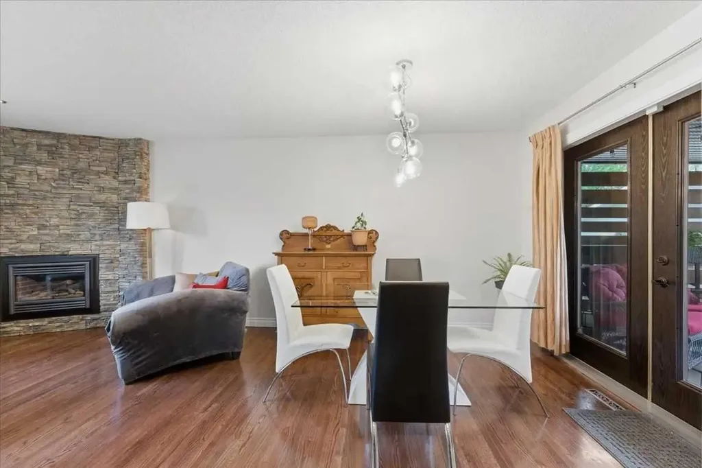 10311 Wapiti Drive SE Calgary AB T2J 1J3