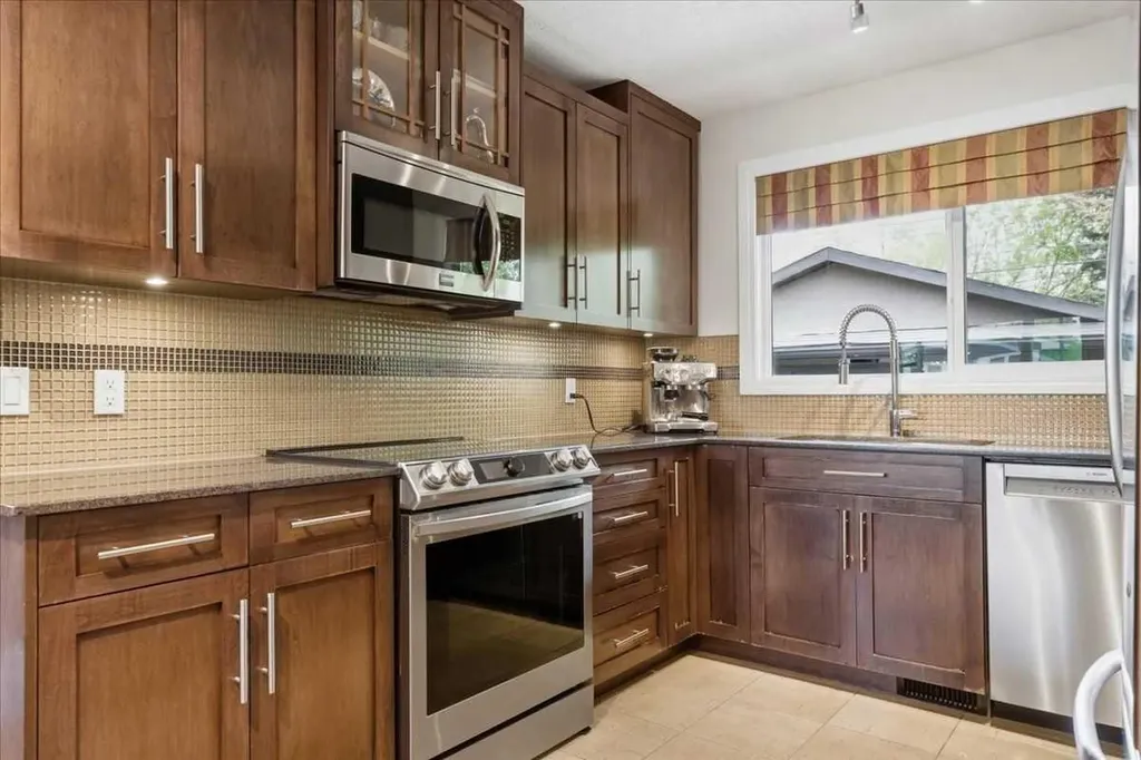 10311 Wapiti Drive SE Calgary AB T2J 1J3