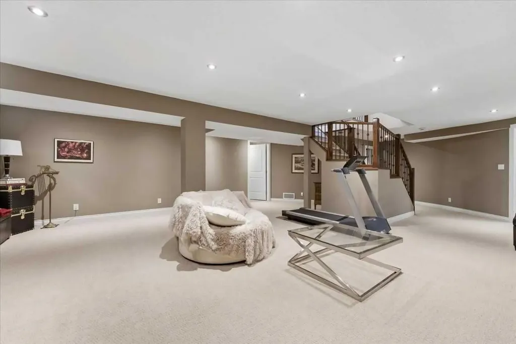 10311 Wapiti Drive SE Calgary AB T2J 1J3