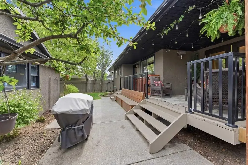 10311 Wapiti Drive SE Calgary AB T2J 1J3