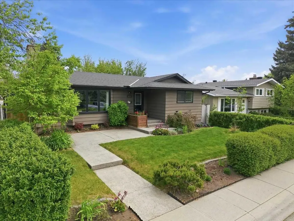 10311 Wapiti Drive SE Calgary AB T2J 1J3