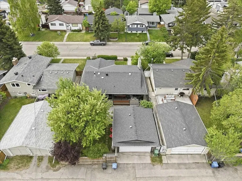 10311 Wapiti Drive SE Calgary AB T2J 1J3