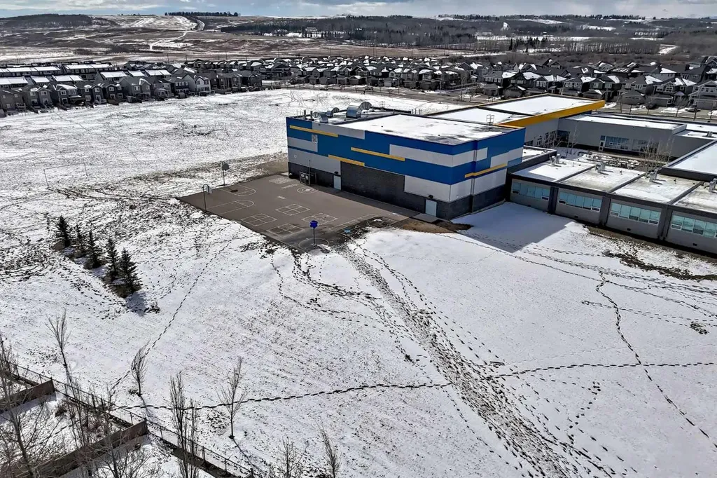 238 Silverado Plains Circle SW Calgary AB T2X 0R5