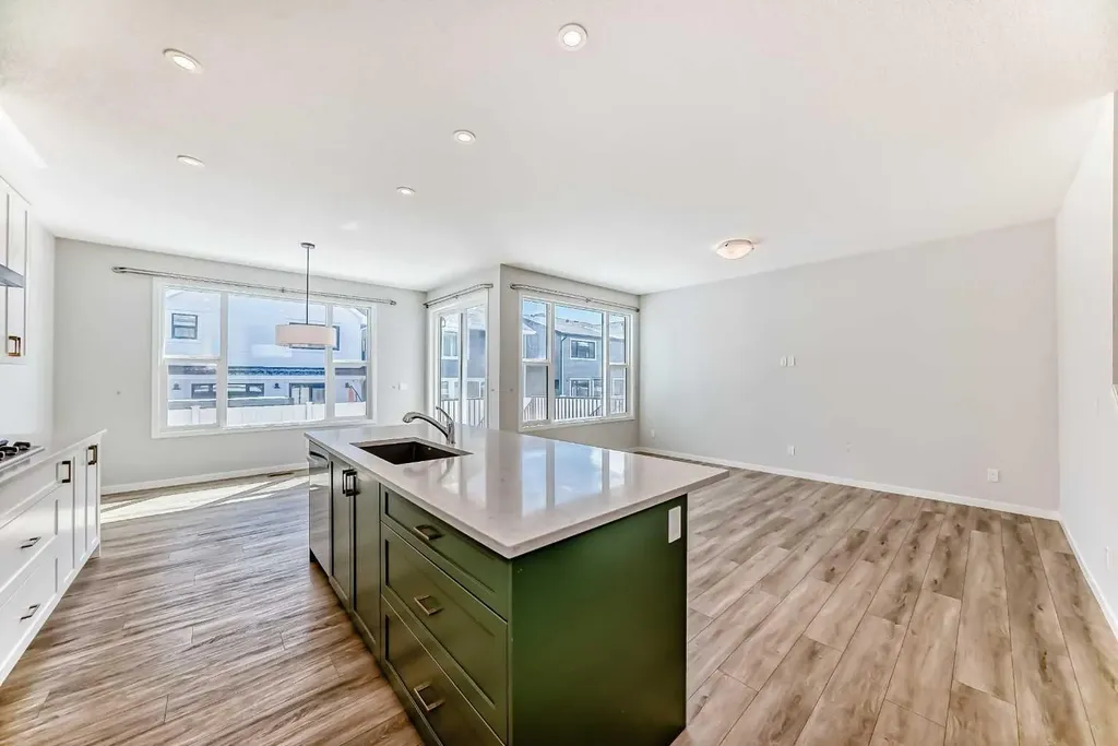 16 West Grove Link SW Calgary AB T3H 6E3